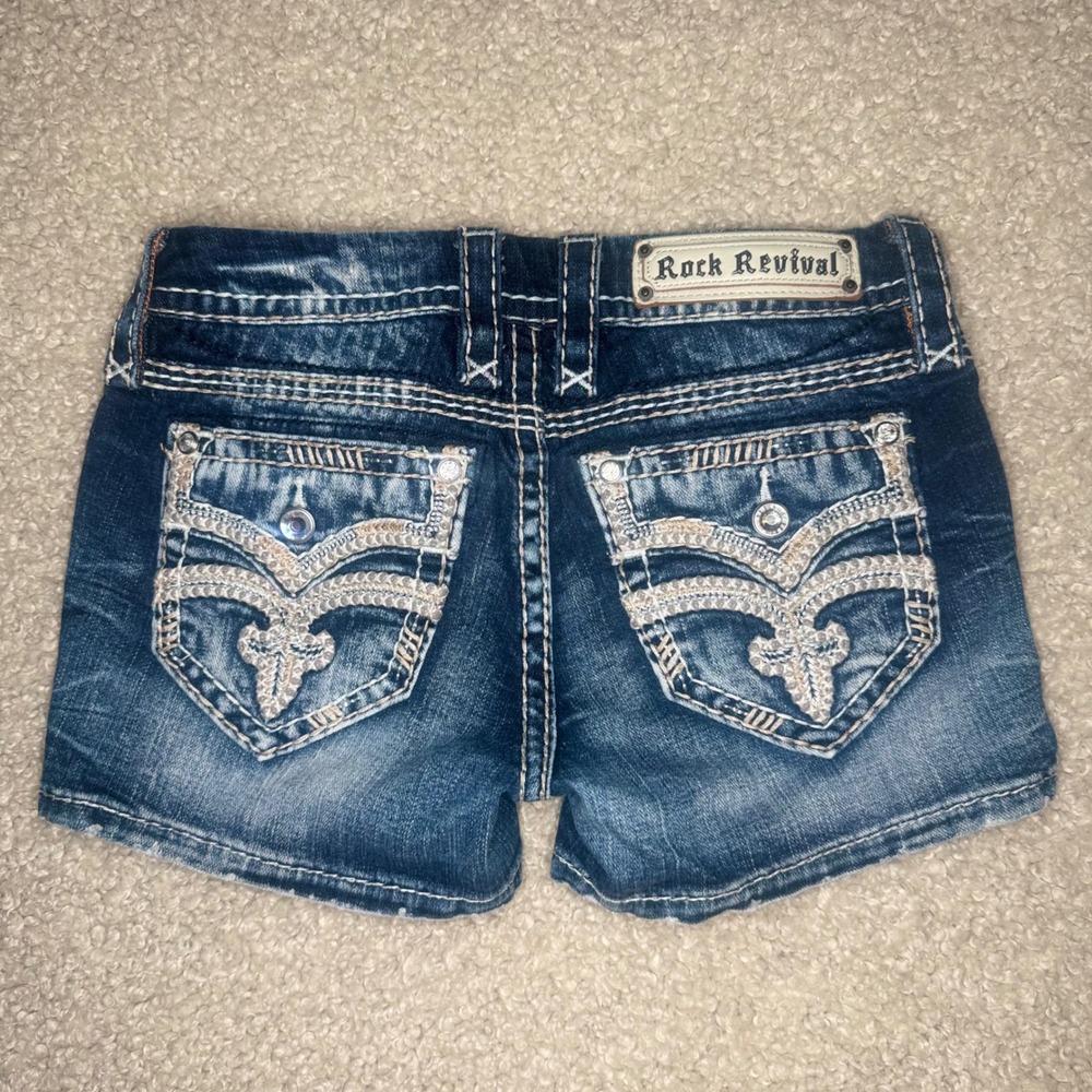 Y2K Rock Revival Raven Dark Distressed Denim Size 26 Short Shorts Fleur-de-lis - Picture 4 of 7
